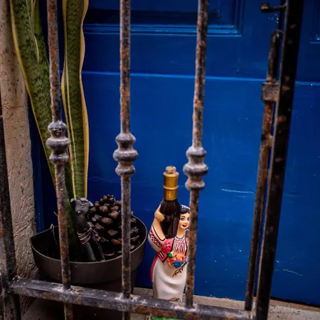 Blue Door Valletta Exterior photo